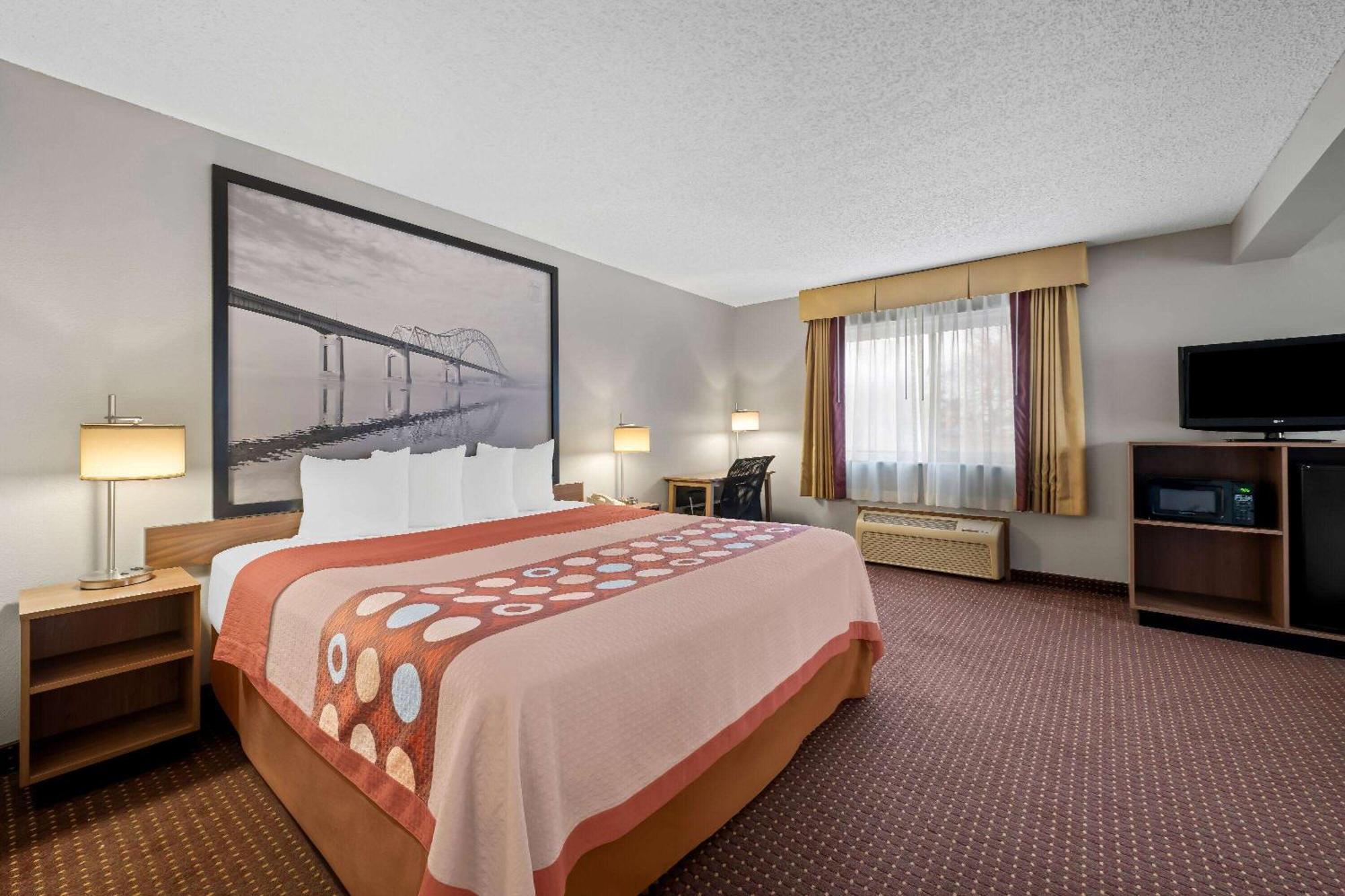 Super 8 By Wyndham Waverly Exterior photo
